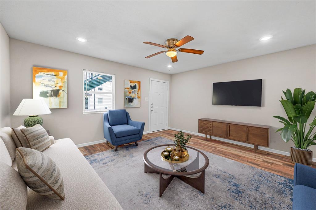Van Alstyne Apartments - Residential Lease