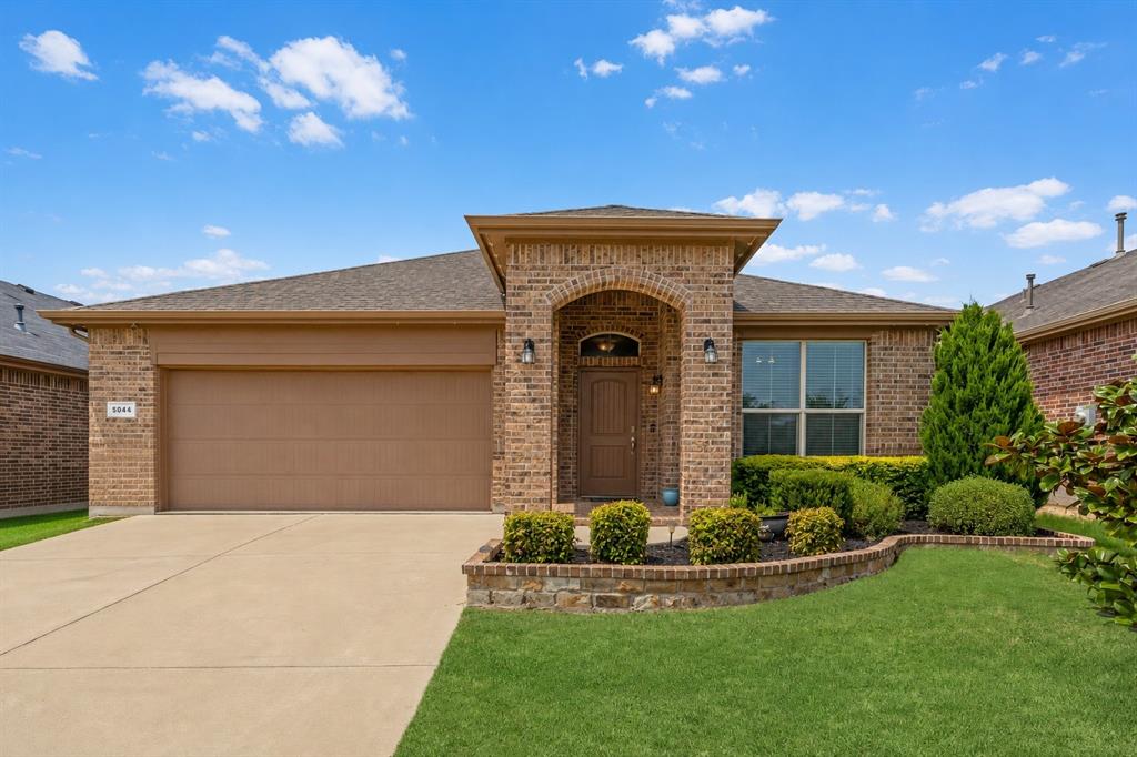 OPEN HOUSE ON 7.25, SAT, AT 2-4PM & 7.26, SUN, AT 1-3PM!!*
Welcome to this beautifully updated 3-bedroom, 2-bath home in the desirable Twin Mills Addition, served by Saginaw ISD. Step inside to an inviting foyer where a formal dining room provides the perfect setting for holiday gatherings, dinner parties, or a flexible home office. Continue into the heart of the home, where the open-concept living room, breakfast area, and kitchen create a comfortable space for everyday living and entertaining. The living room offers plenty of natural light and overlooks the backyard, while the kitchen is thoughtfully designed with a large granite island with seating, stainless steel appliances, subway tile backsplash, abundant cabinetry, and generous counter space. The adjoining breakfast area provides the perfect spot for casual meals while staying connected to family and guests.

The split-bedroom floor plan offers added privacy, with the primary suite tucked away from the secondary bedrooms. The spacious retreat features new carpet and an ensuite bath with dual vanities, a soaking tub, an updated walk-in shower, and a generous walk-in closet. Two secondary bedrooms share a full bath, providing comfortable accommodations for family, guests, or a home office.

Recent improvements include fresh interior paint and new carpet, giving the home a clean, move-in-ready feel. Step outside to enjoy the covered patio overlooking the fully fenced backyard, offering plenty of space for outdoor dining, play, or relaxing evenings. Conveniently located near parks, shopping, dining, and major commuter routes, this well-maintained home combines a functional layout, thoughtful updates, and an excellent location in the heart of Twin Mills.