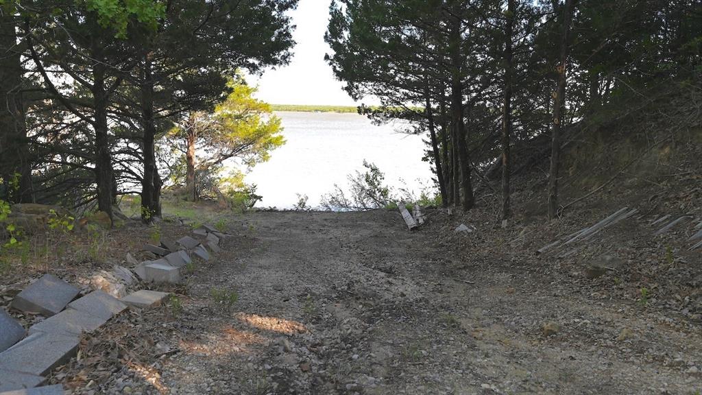 Hillcrest Lake - Land