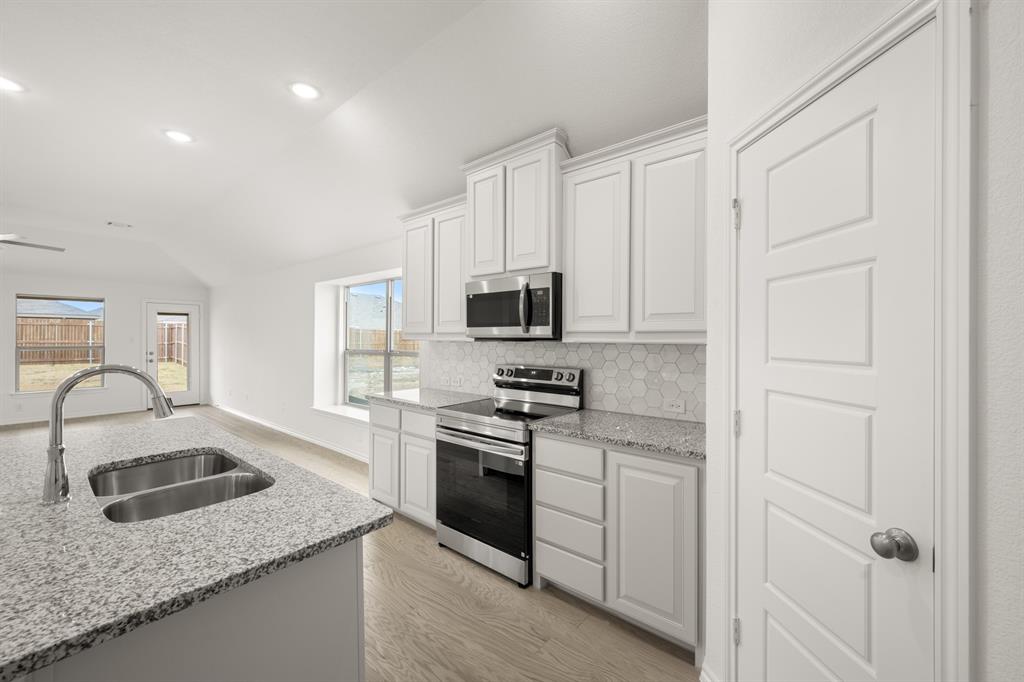 Summer Crest - Residential