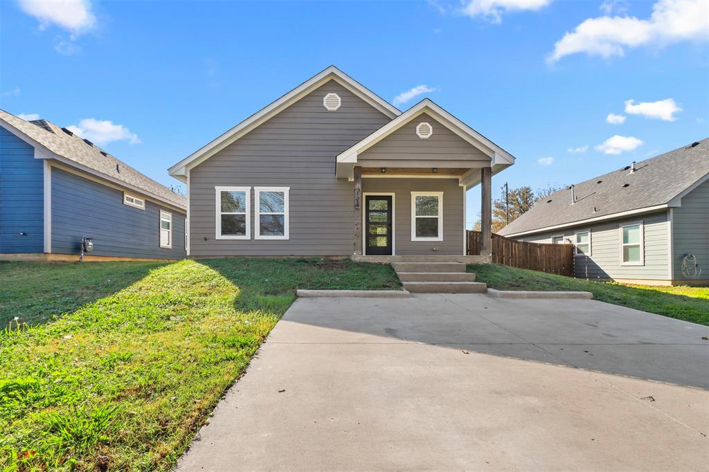 Check out this sleek home in Denison ISD for rent.  This 3 bed 2 bath home has beautiful finishes.  The kitchen has upgrades like quartz countertops, stainless steel appliances, a large island, and beautifully painted cabinets.  Both of the bathrooms have quartz countertops as well as upgraded finishes.  The backyard has lots of room and it is fully fenced in.  Don't wait too long, schedule your showing today and see for yourself why this rental home is the perfect fit for you!

Pets OK with deposit. FYI First month's rent isn't due until move-in. The security deposit is equal to one month's rent and is due when approved and signing your lease.

Contact us today to schedule a viewing of your future home. Your dream house is just a phone call away!