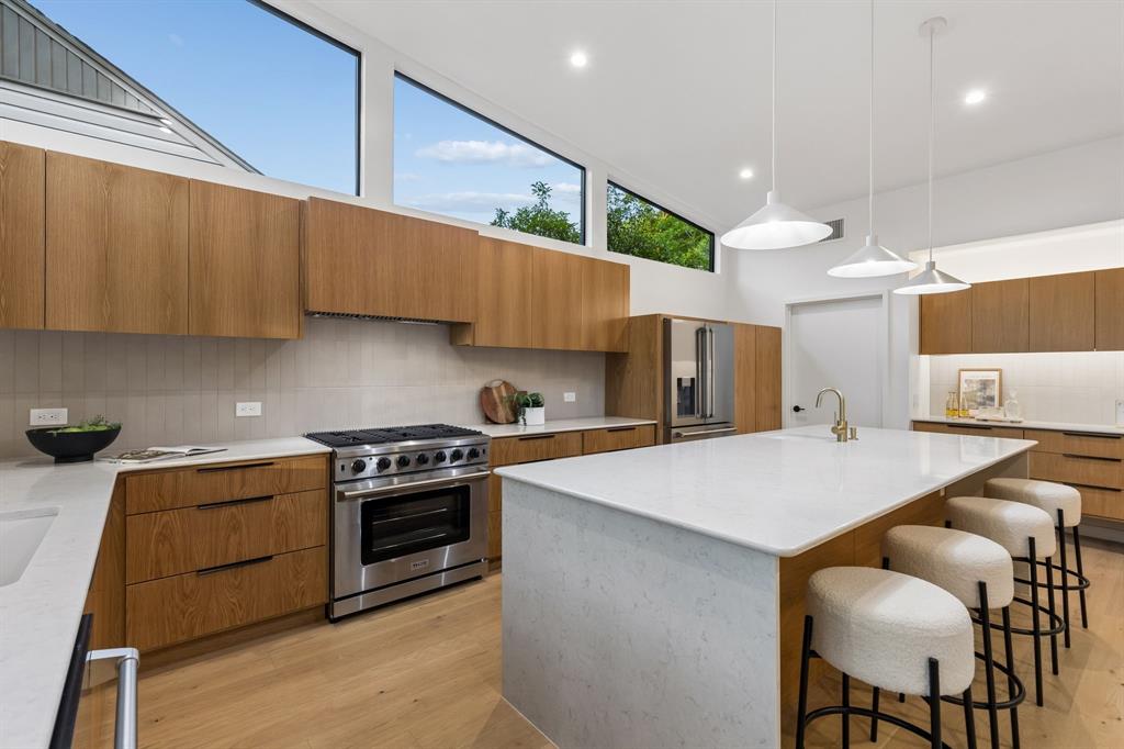 Broadvu - Residential