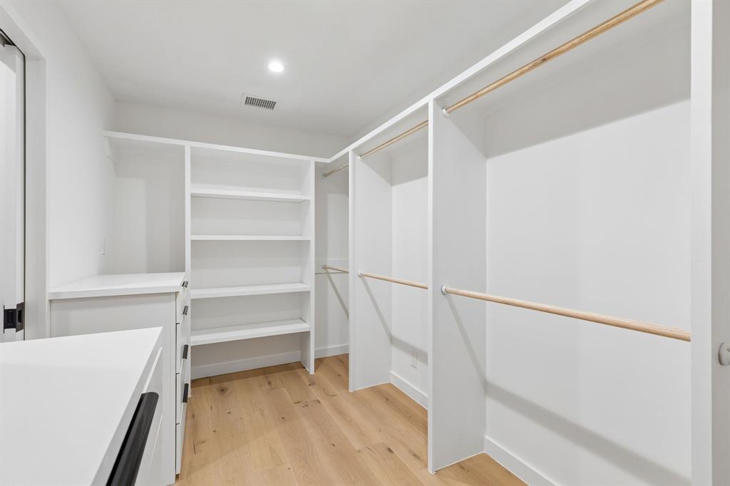 Broadvu - Residential