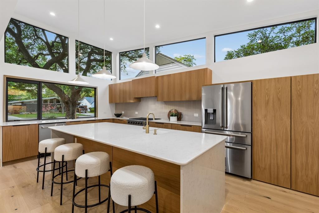 Broadvu - Residential