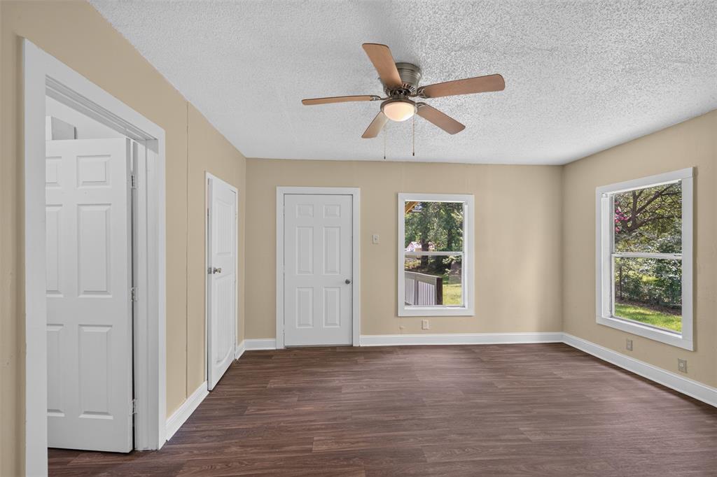 Hoell - Residential