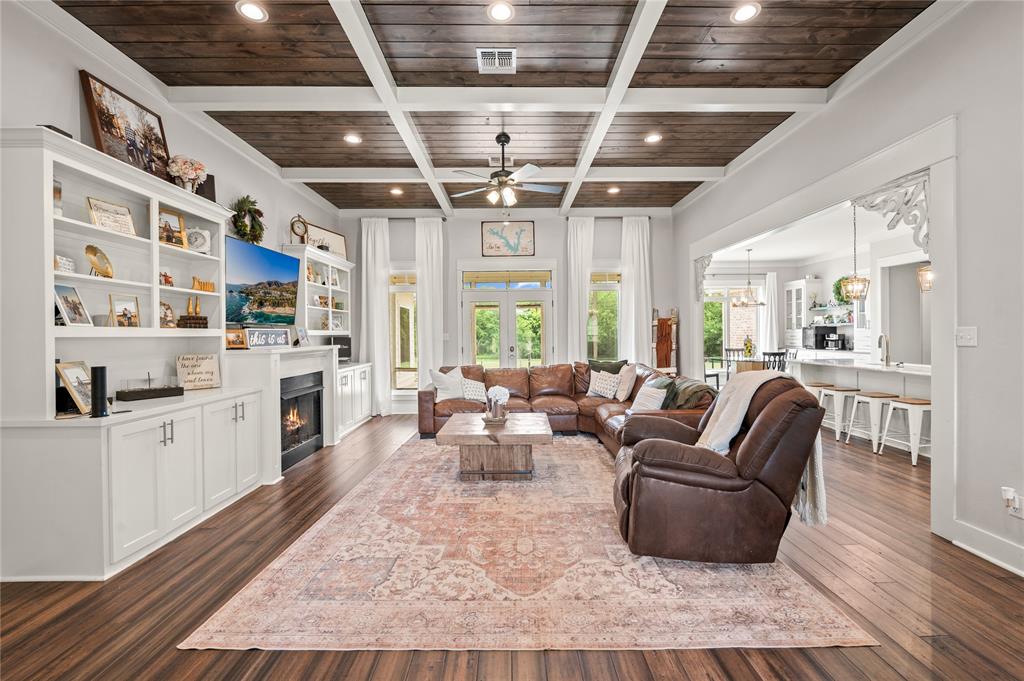 Canadas Glade Creek Estate - Residential