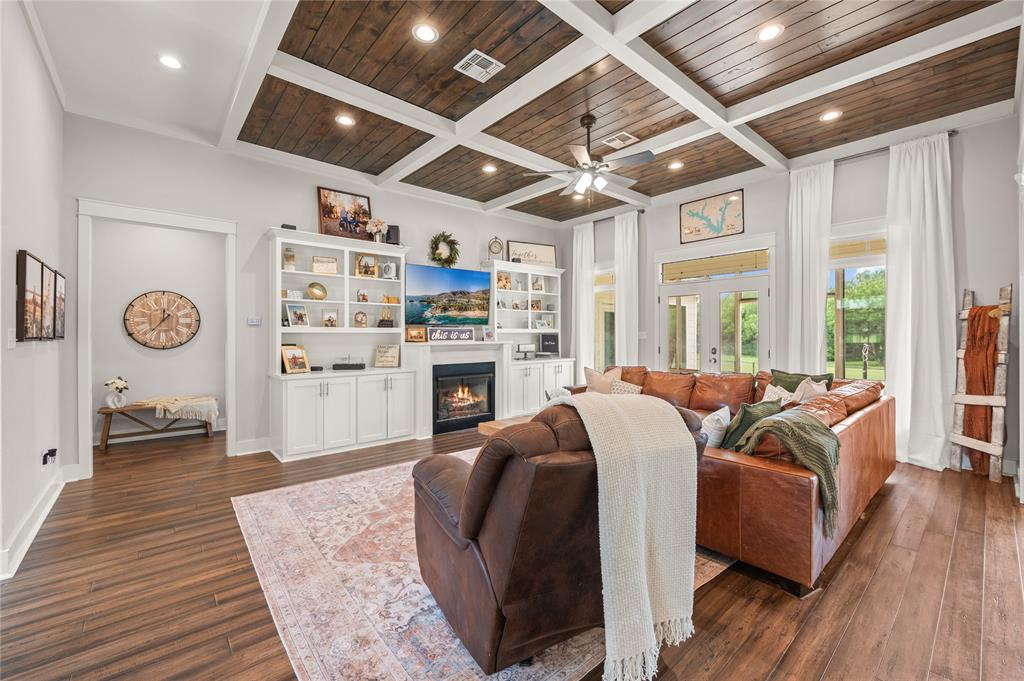 Canadas Glade Creek Estate - Residential