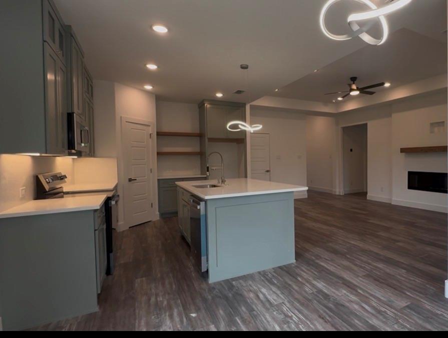 Runaway Bay - Residential