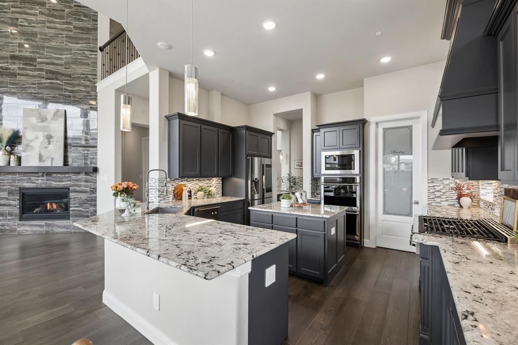 Lexington Ph Eleven-B - Residential