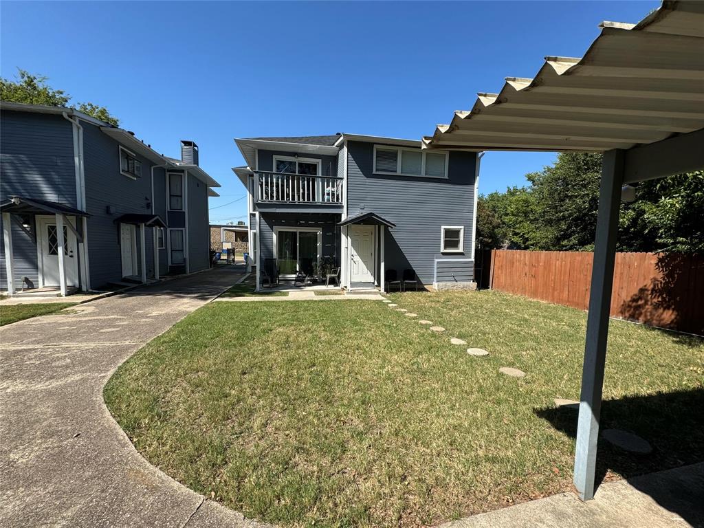 BLK 737 TR 3 - Residential Income
