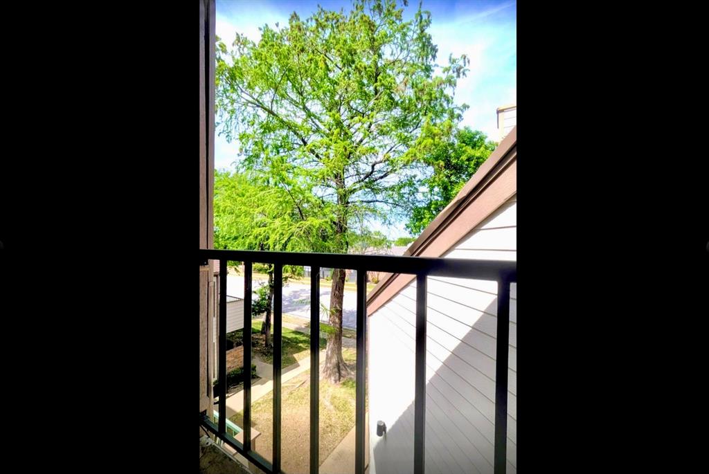 Arlington Oaks Condo - Residential