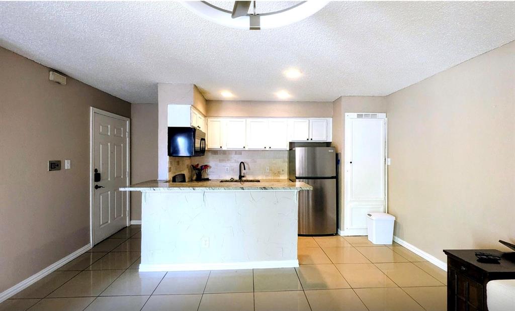 Arlington Oaks Condo - Residential