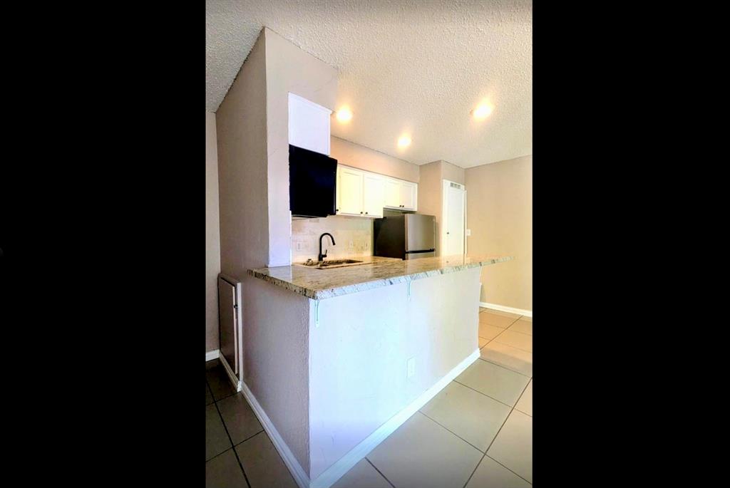 Arlington Oaks Condo - Residential