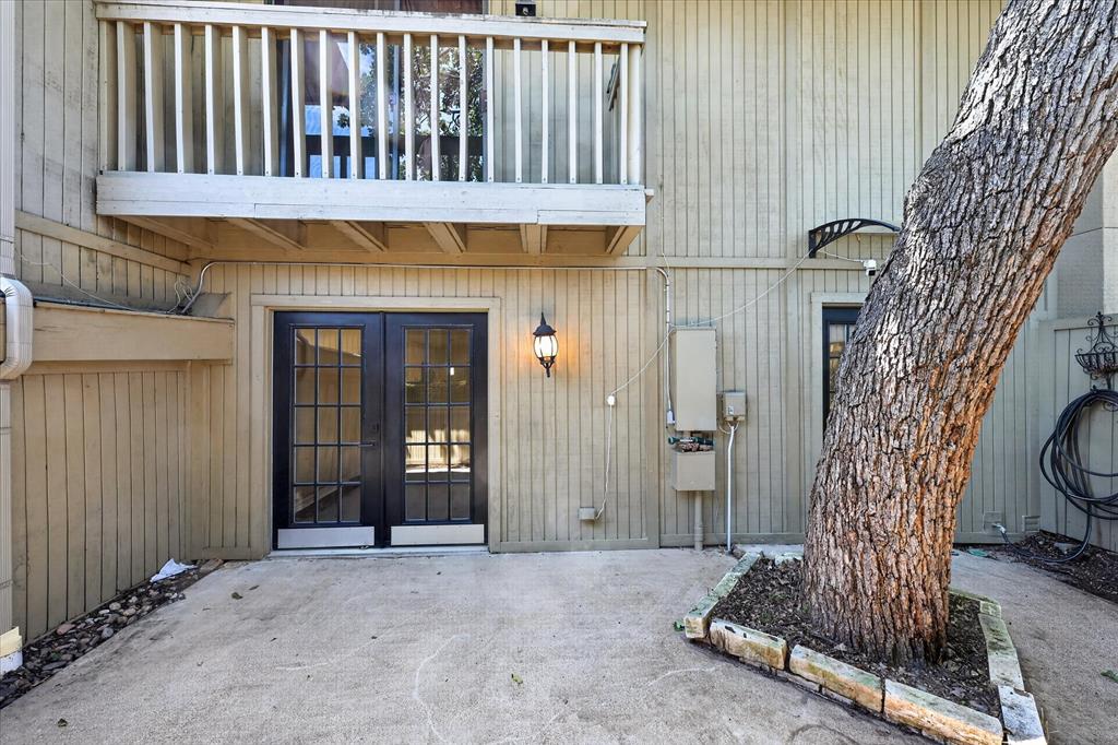 Oak Shadows Townhomes - Residential