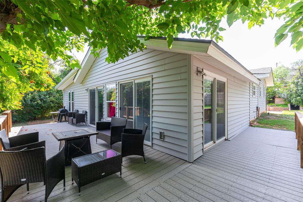 T & P Rr Co Lands Surv #7 - Residential