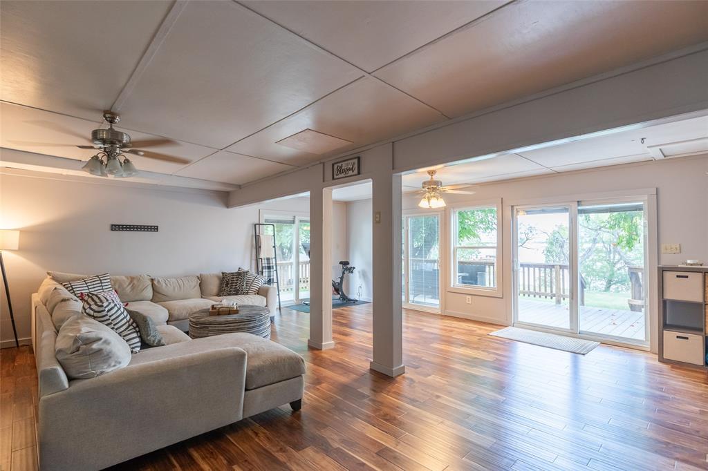T & P Rr Co Lands Surv #7 - Residential