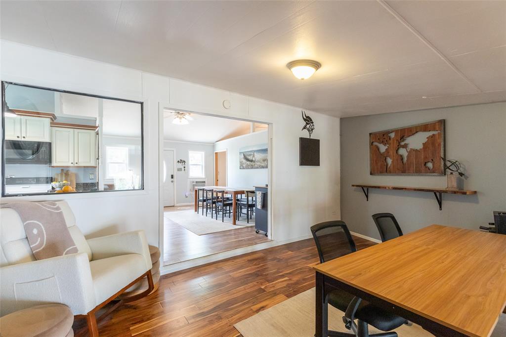 T & P Rr Co Lands Surv #7 - Residential