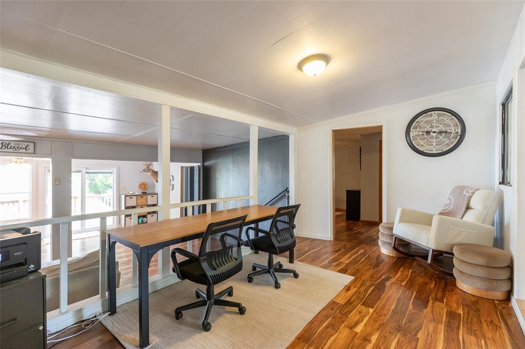 T & P Rr Co Lands Surv #7 - Residential