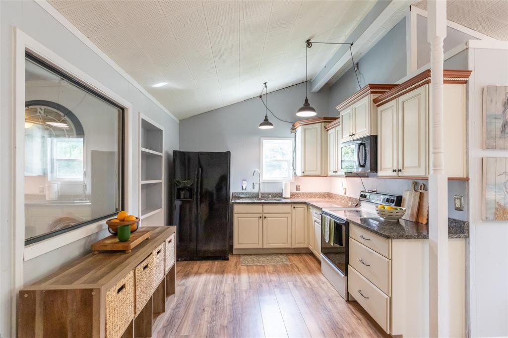 T & P Rr Co Lands Surv #7 - Residential