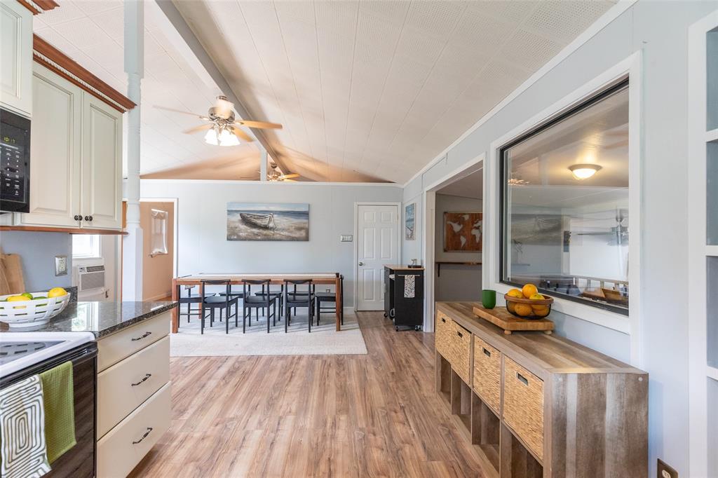 T & P Rr Co Lands Surv #7 - Residential