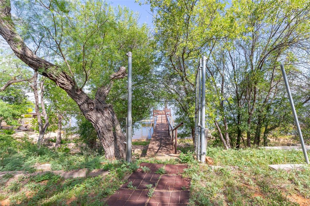 T & P Rr Co Lands Surv #7 - Residential