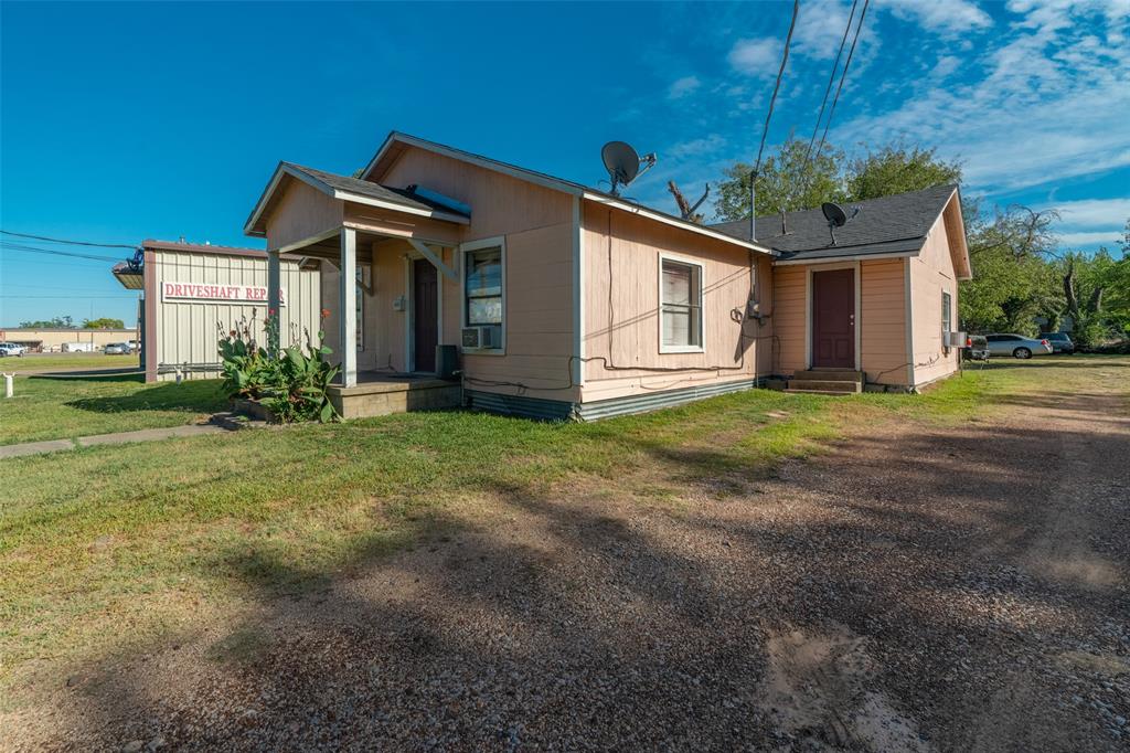 TOWN: SULPHUR SPRINGS - Residential