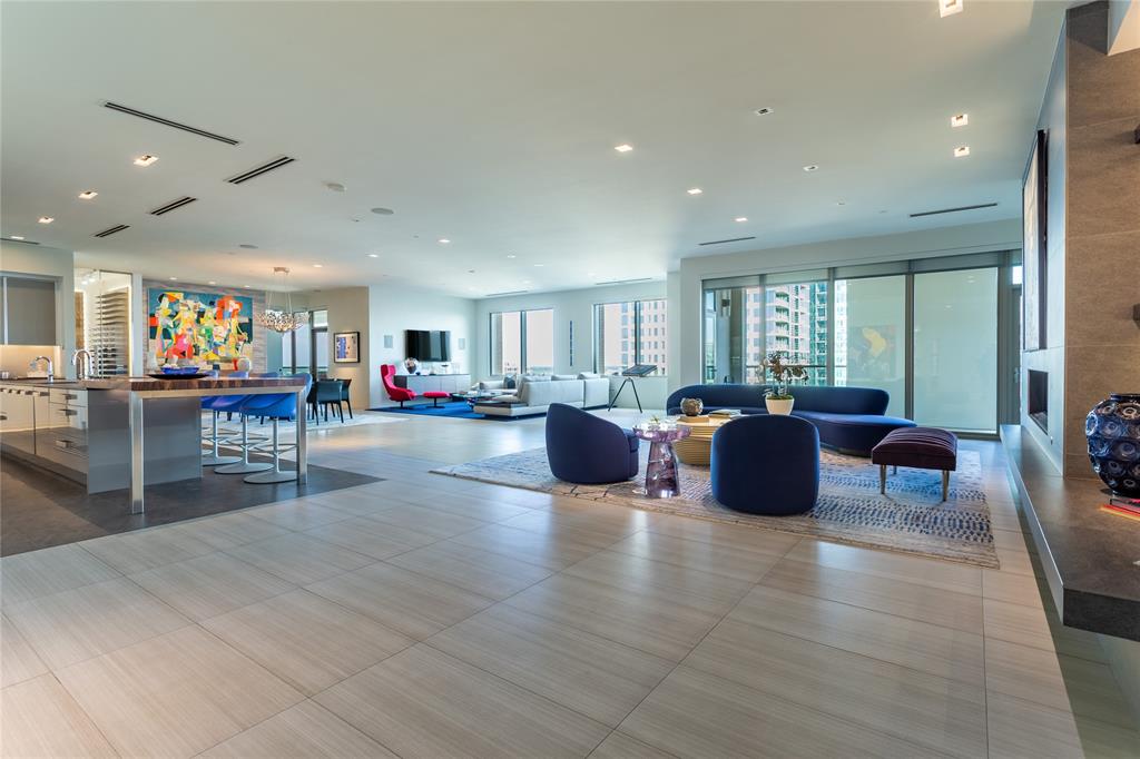 Stoneleigh Residences - Residential