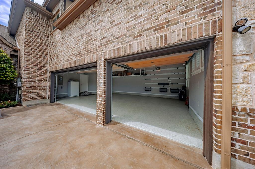 Mustang Park Ph Six - Residential