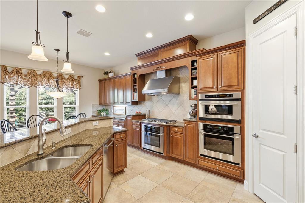 Frisco Lakes By Del Webb Villa - Residential