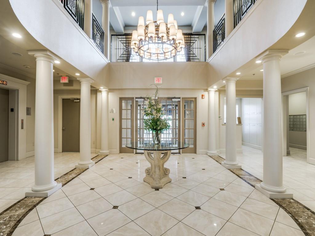 Wyndemere Condo - Residential
