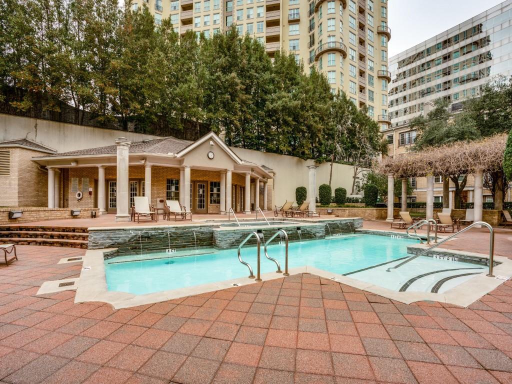 Wyndemere Condo - Residential