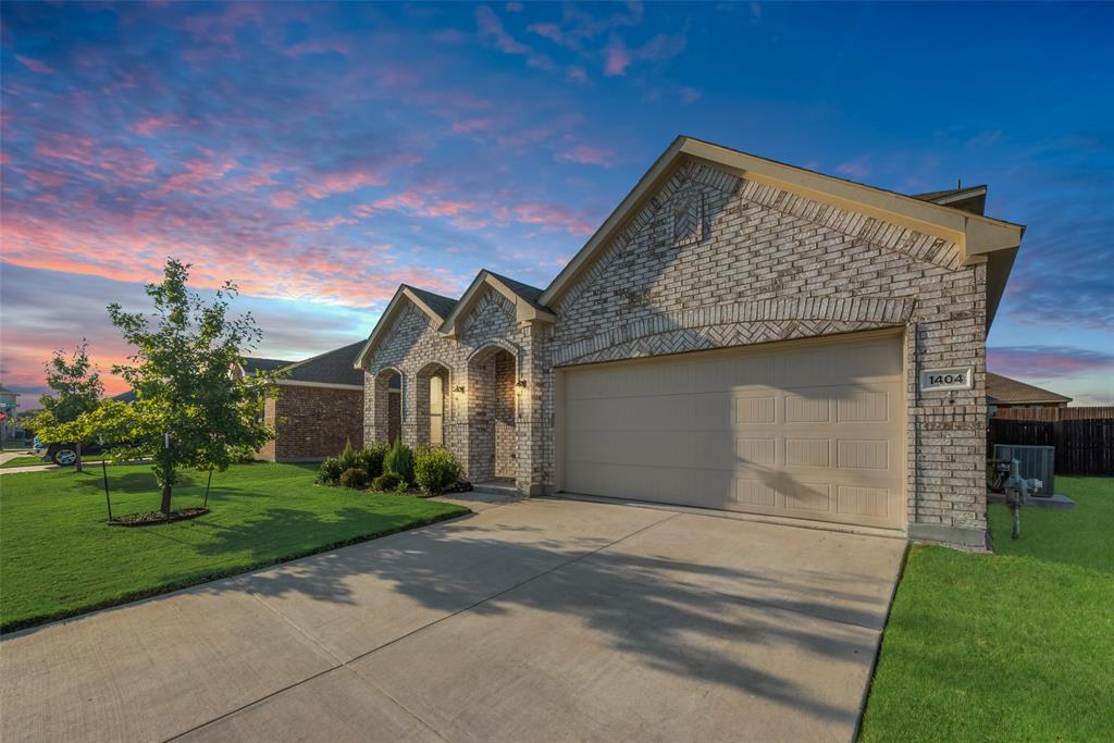 Investment Opportunity. Home is tenant occupied. Welcome to 1404 Forest Haven Drive, a bright and move-in-ready 4-bed, 2.5-bath home in Avery Pointe community. Built in 2021, this home offers an open-concept layout with a granite kitchen that flows seamlessly into the living and dining areas, creating the perfect setting for family gatherings or entertaining guests. Step outside to enjoy a covered patio and a fully fenced backyard, ideal for morning coffee, grilling, or playtime. Residents of Avery Pointe enjoy outstanding amenities including a resort-style pool, playgrounds, walking trails, and a clubhouse, all just steps from your front door. You’ll also be close to shopping and dining along the US-75 corridor, with popular spots like Slayter Creek Park and Natural Springs Park nearby for pickleball, trails, splash pads, and outdoor fun.