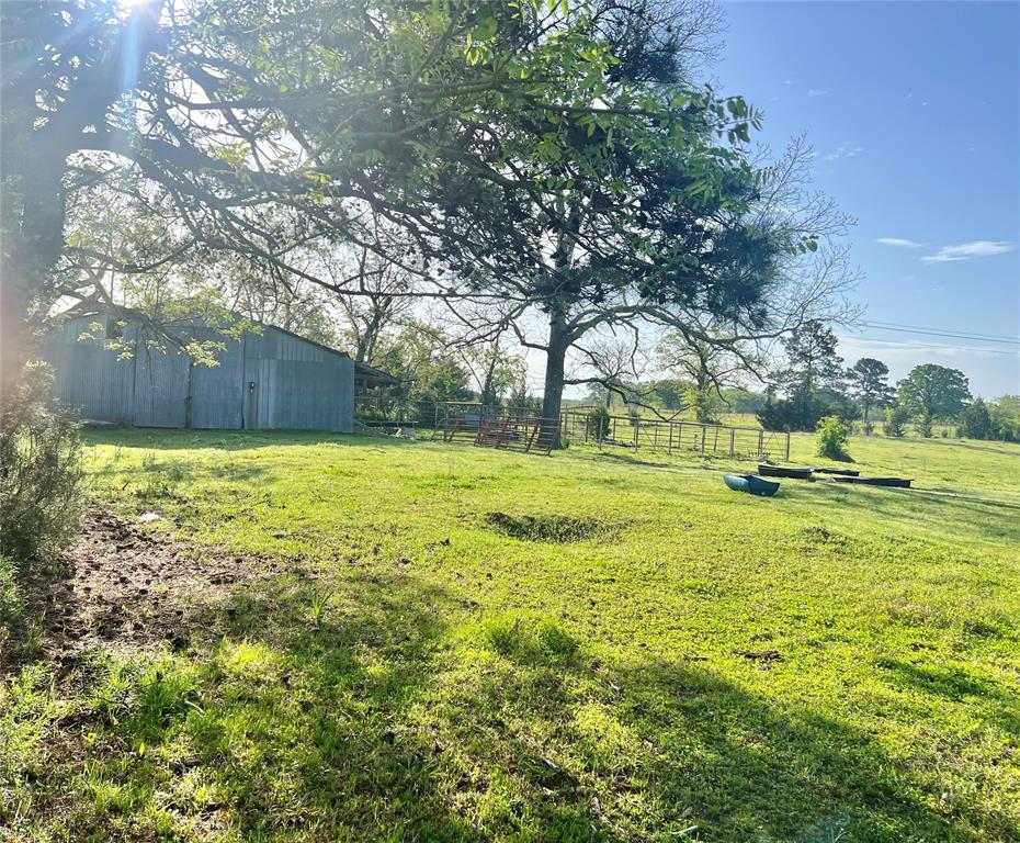 Approx 6 acres in Harts Bluff ISD! This is a gorgeous piece of property and includes a barn sitting on the corner of FM 1402 and CR 1670!