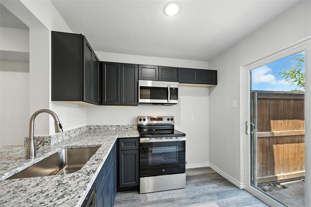 Preston Oaks Crossing Condos 01 & 02 - Residential