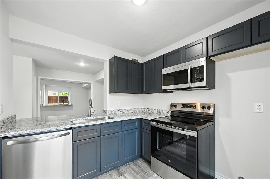Preston Oaks Crossing Condos 01 & 02 - Residential