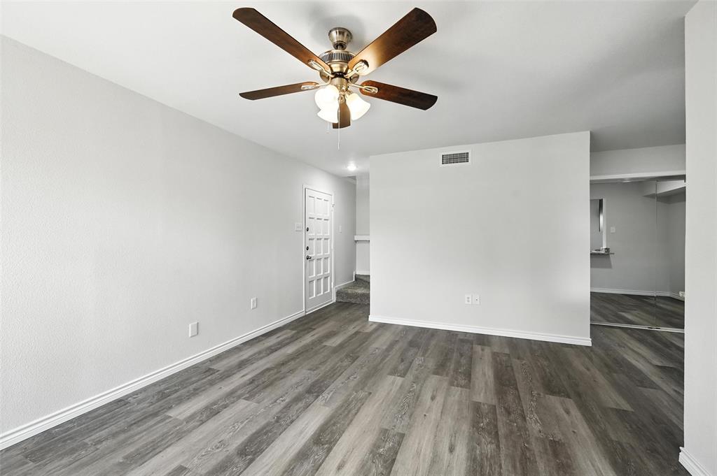 Preston Oaks Crossing Condos 01 & 02 - Residential