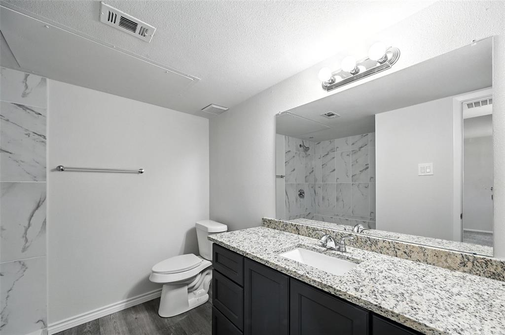 Preston Oaks Crossing Condos 01 & 02 - Residential