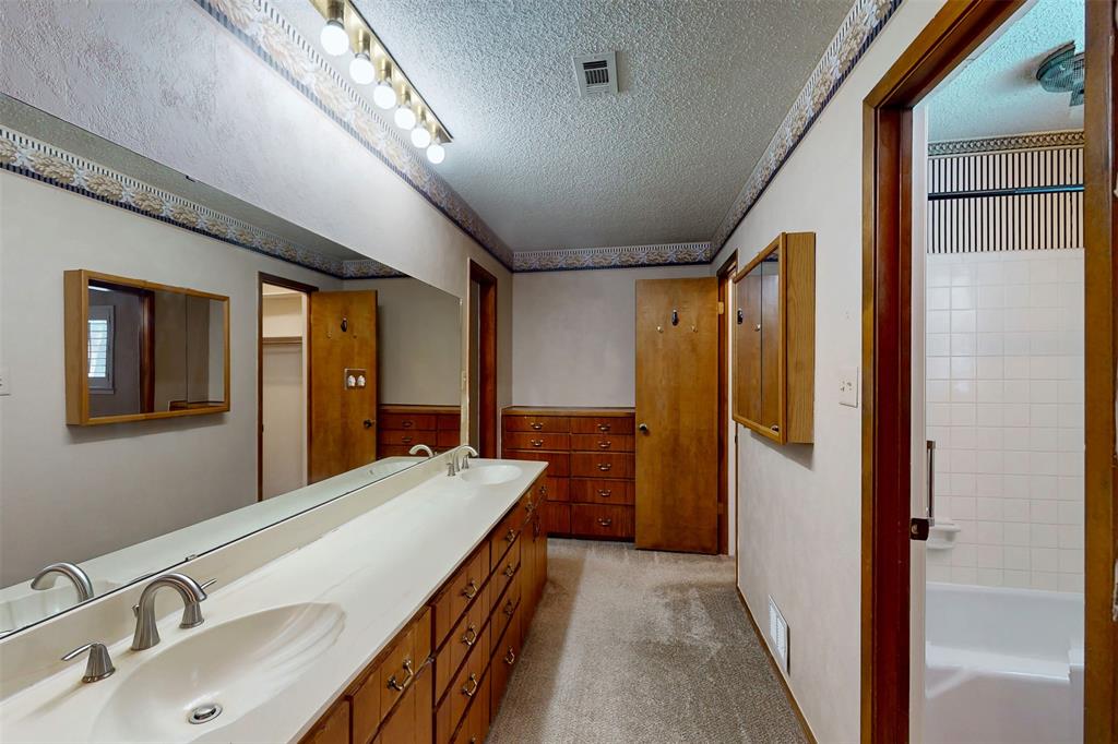 Oak Creek Estates - Residential