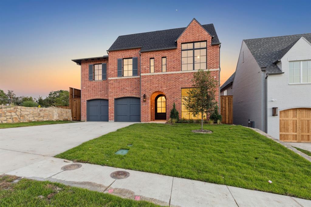 WHITE ROCK BLUFFS - Residential