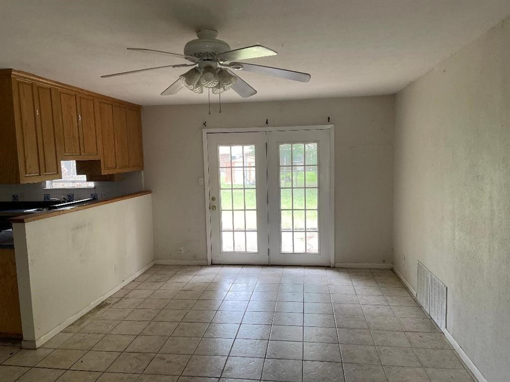 Investor special, needs work, Motivated seller
