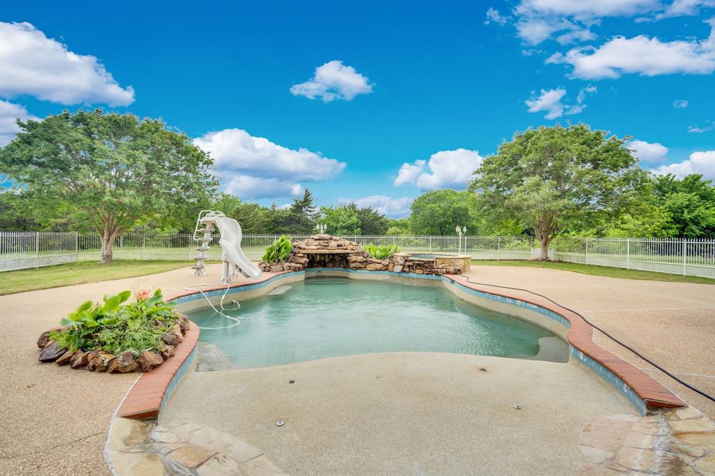 LW Stewart - Residential