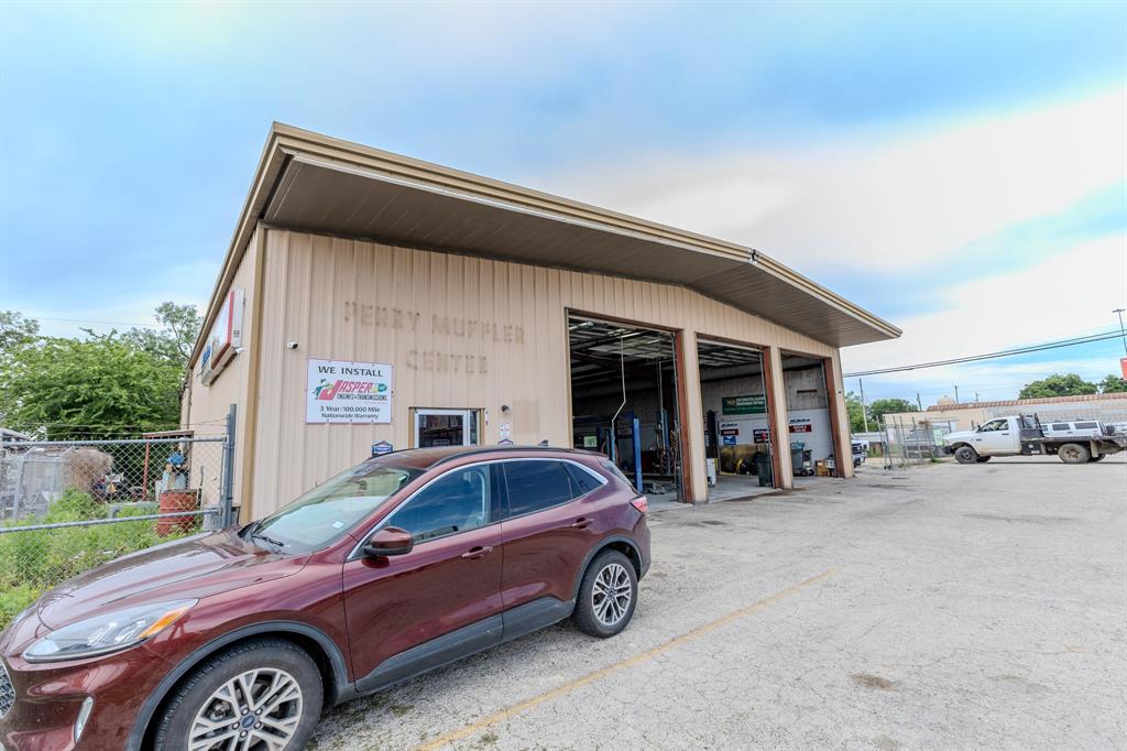 Less W Row - Commercial Sale