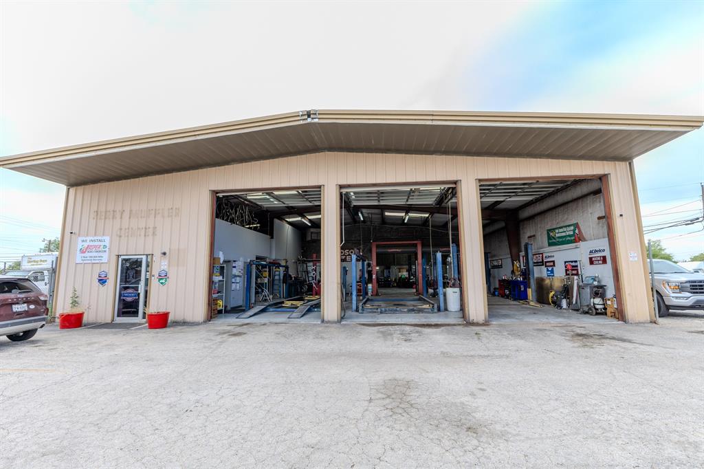 Less W Row - Commercial Sale