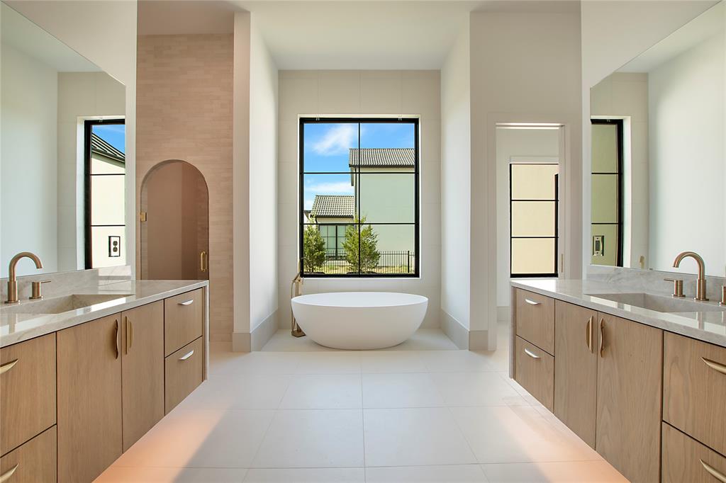 RIDGE LAKES PHASE 1 - Residential