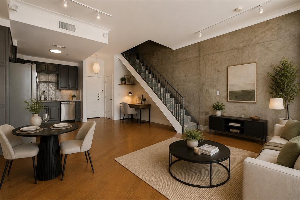Renaissance On Turtle Creek Condo - Residential