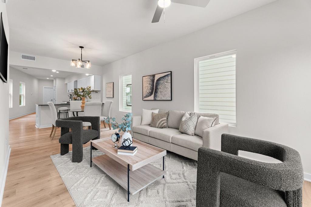 Lincoln Manor - Residential