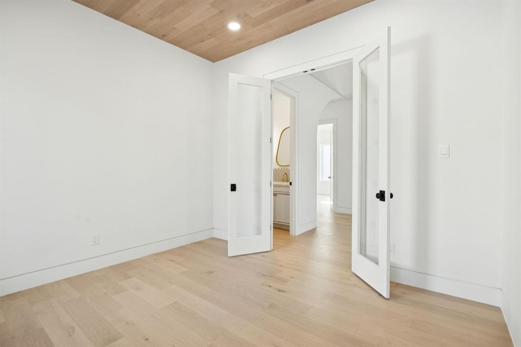 ROSS AVE ANNEX - Residential