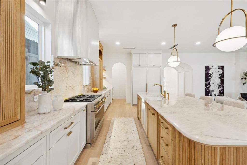 ROSS AVE ANNEX - Residential