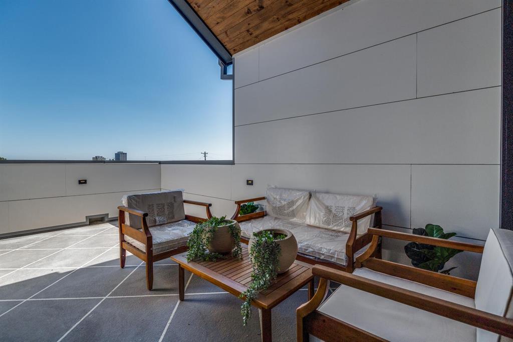 Dallas Land and Loan 03 - Residential
