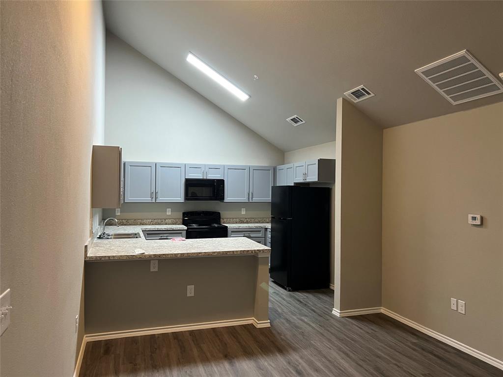 Sable Ridge Condos Ph 01-06 - Residential